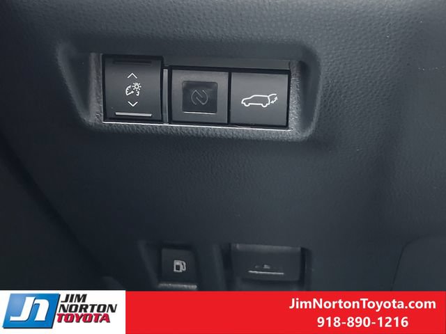 Used 2026 Toyota RAV4 XLE Premium FWD image 23