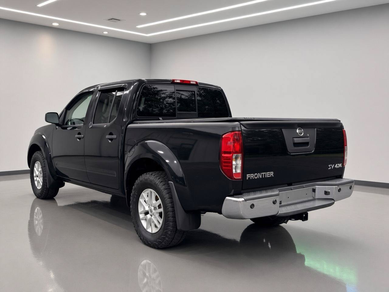 Used 2019 Nissan Frontier SV w/ Value Truck Package AWD/4WD image 3