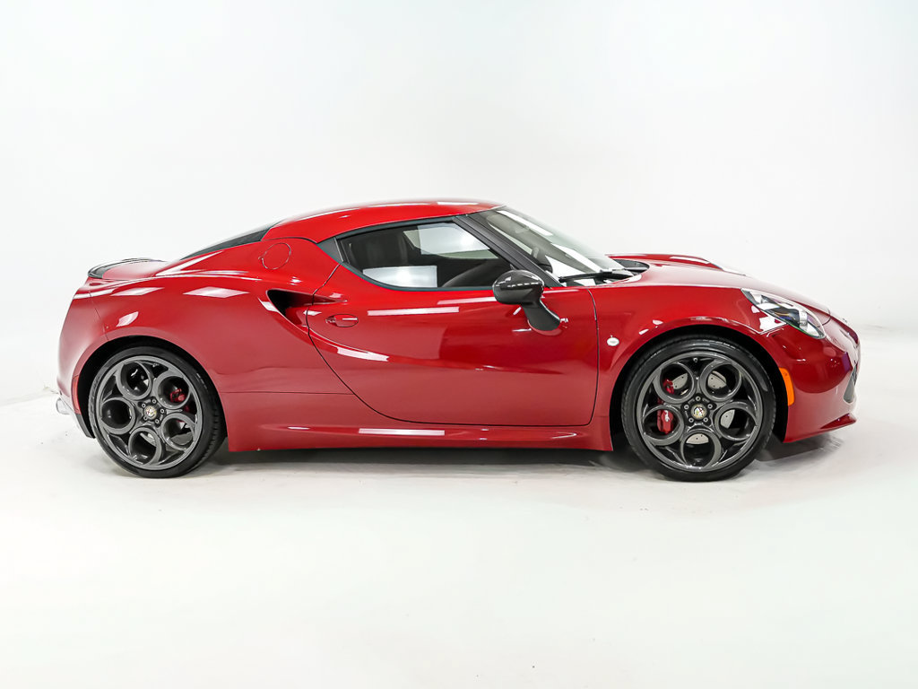 Used 2015 Alfa Romeo 4C Launch Edition w/ Convenience Group RWD image 9