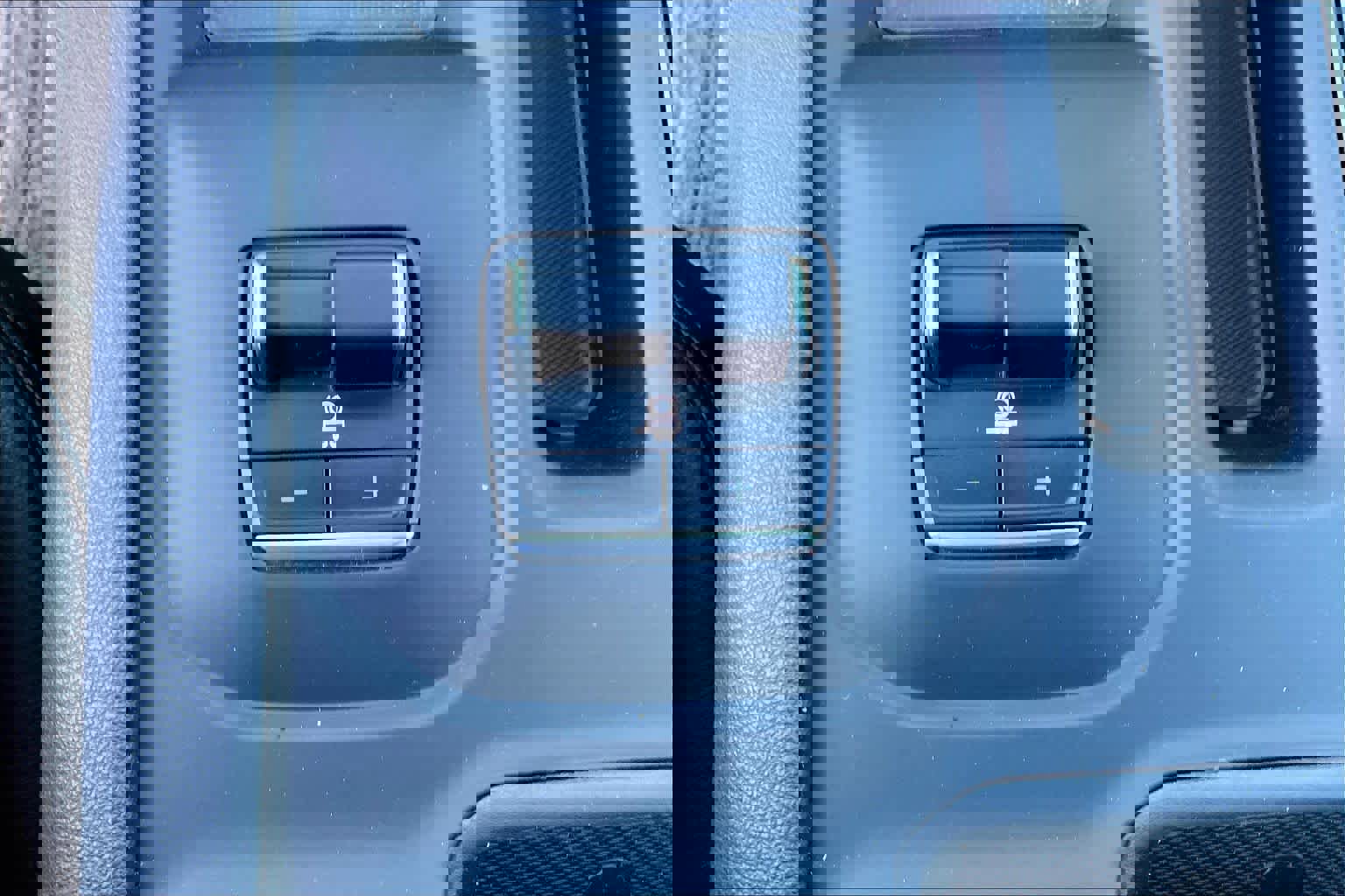 Used 2025 GMC Sierra 2500 AT4 w/ AT4 Premium Plus Package image 35