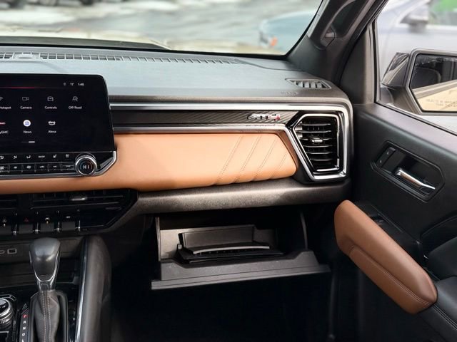 Used 2023 GMC Canyon AT4 w/ AT4 Premium Package image 31