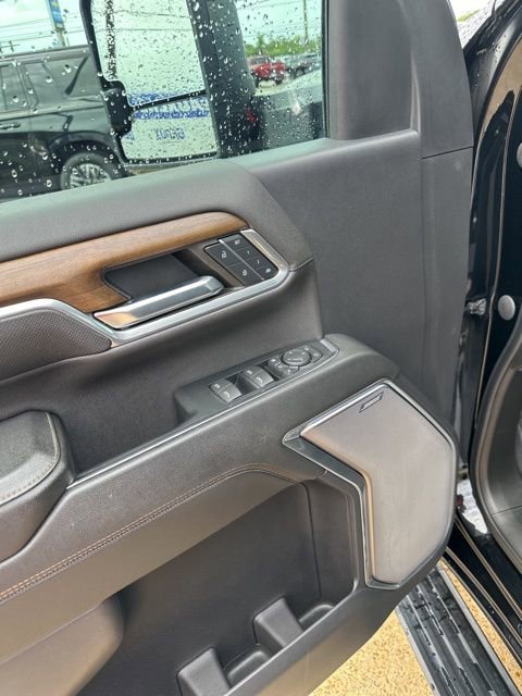 Used 2024 Chevrolet Silverado 2500 High Country w/ High Country Premium Package AWD/4WD image 42