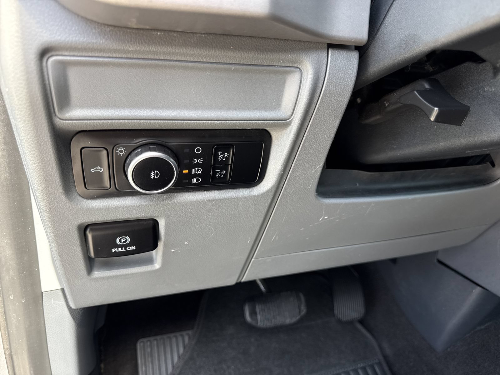 Used 2023 Ford F150 XLT RWD image 16