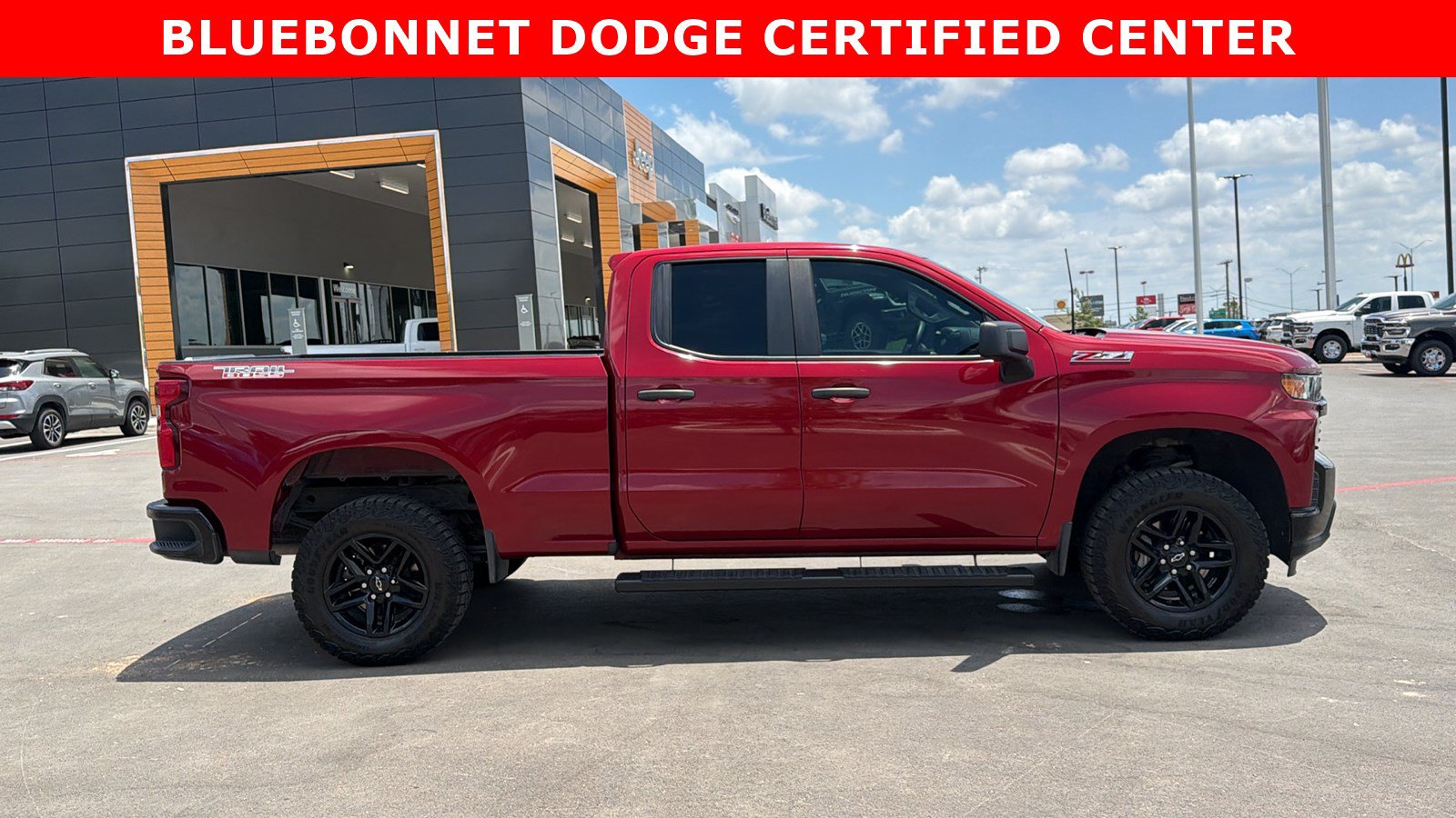 Used 2019 Chevrolet Silverado 1500 Custom Trail Boss w/ Custom Convenience Package AWD/4WD image 4