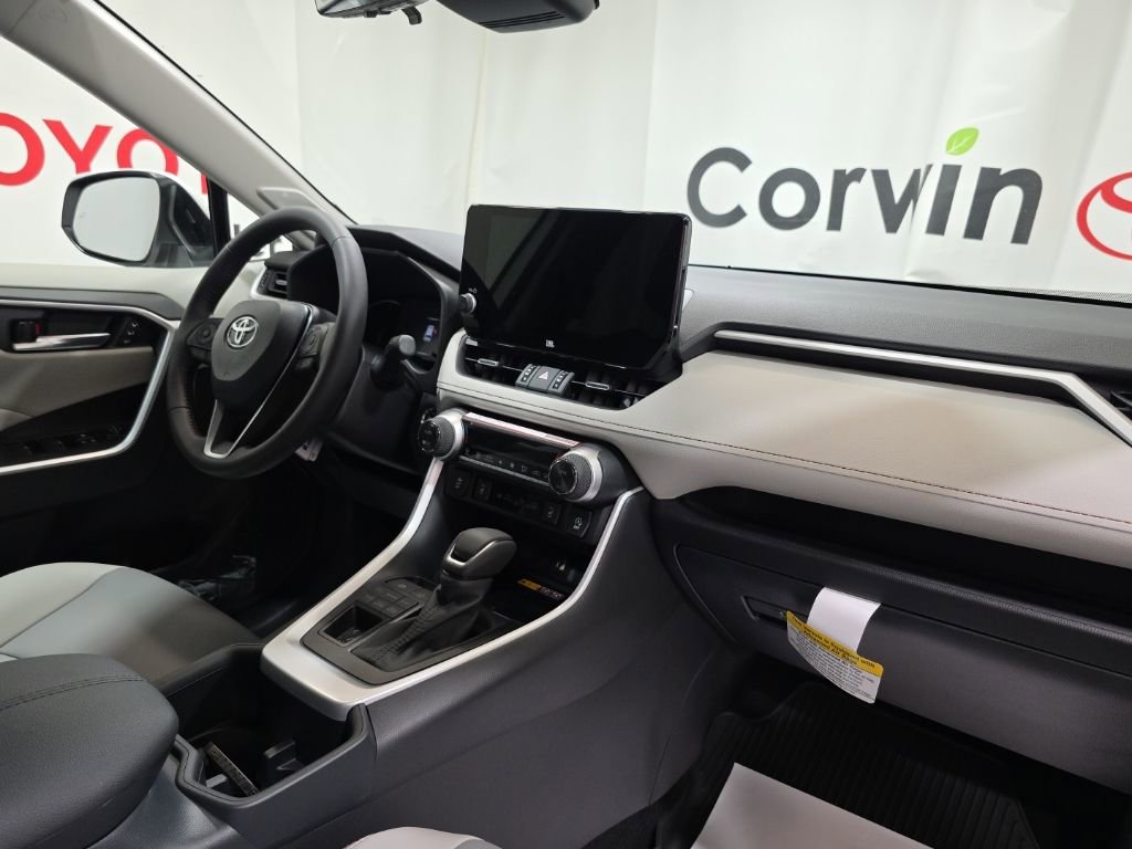 Used 2025 Toyota RAV4 XLE Premium image 13