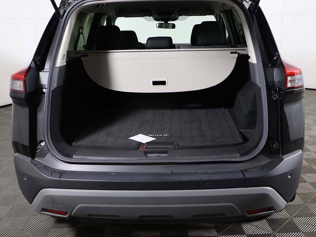 Used 2023 Nissan Rogue SV image 13