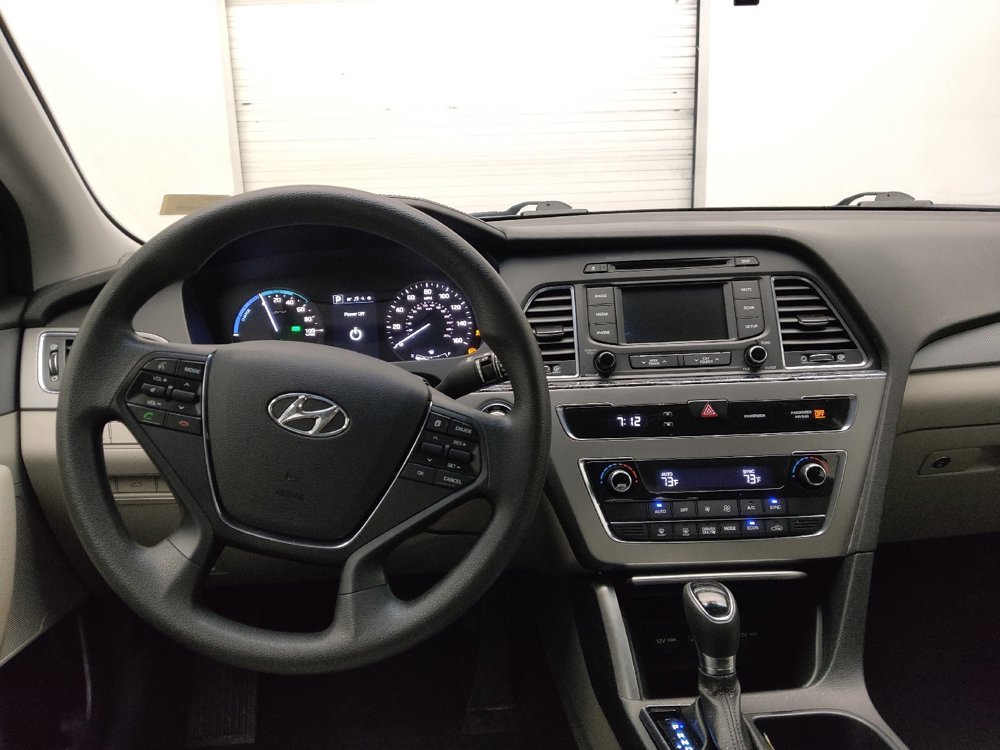 Used 2016 Hyundai Sonata SE image 22