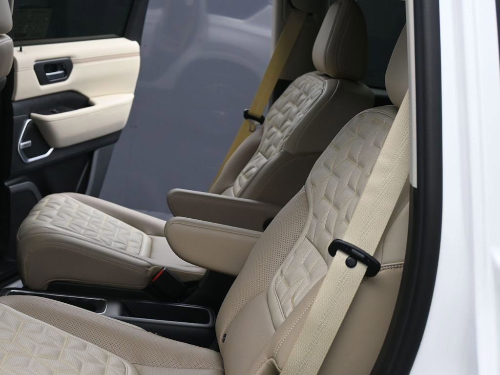 New 2026 Nissan Armada Platinum image 20