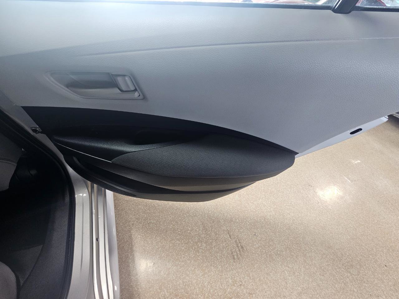 Used 2023 Toyota Corolla LE image 13