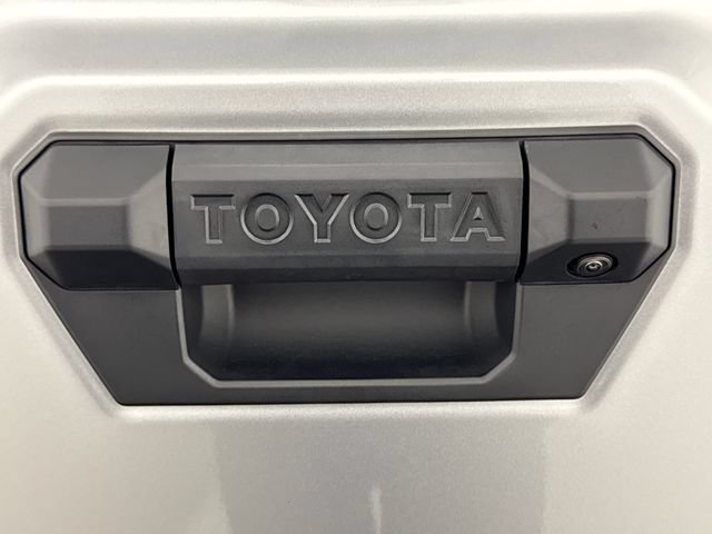 New 2026 Toyota Tacoma SR5 AWD/4WD image 17