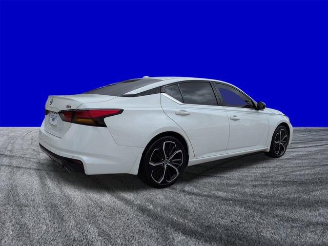 Used 2025 Nissan Altima 2.5 SR w/ SR Premium Package image 4