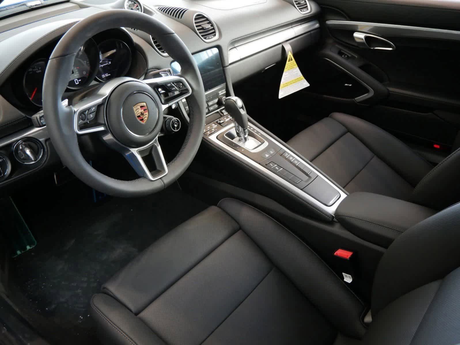 New 2025 Porsche 718 Cayman image 4