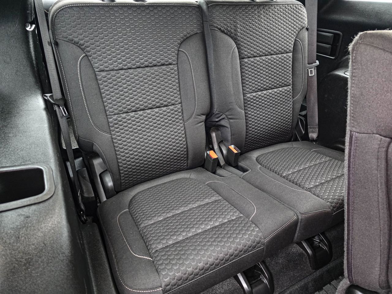 Used 2019 GMC Acadia SLE w/ LPO, Floor Liner Package image 40