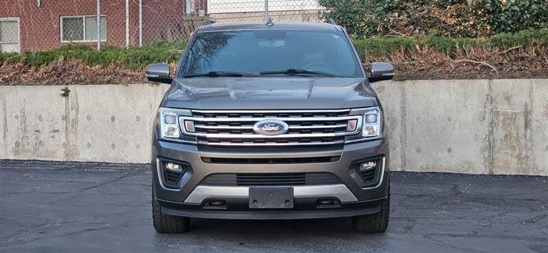 Used 2018 Ford Expedition XLT w/ Equipment Group 202A image 8