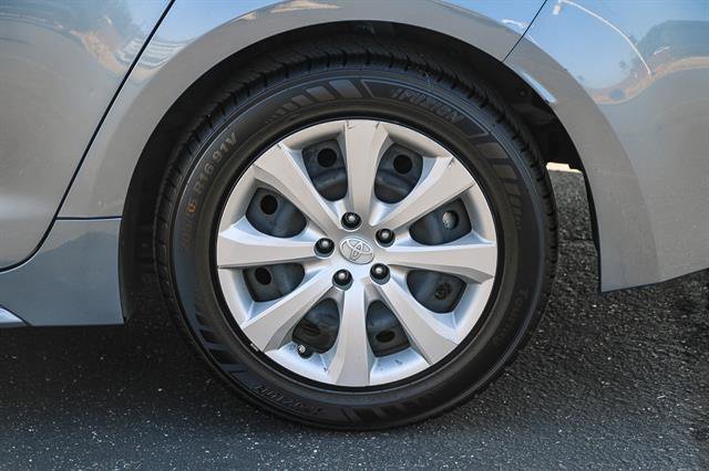Used 2022 Toyota Corolla LE image 10