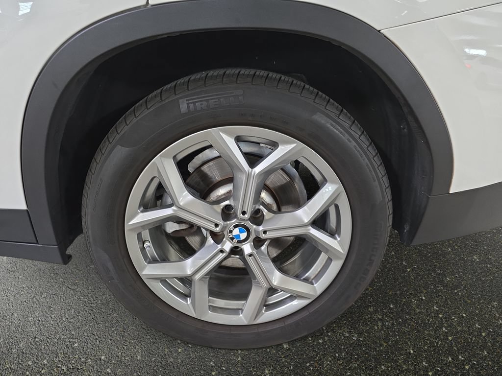 Certified 2024 BMW X3 sDrive30i w/ Convenience Package RWD image 29