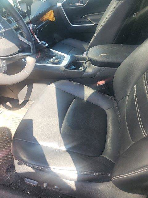 Used 2021 Toyota RAV4 XLE Premium FWD image 14