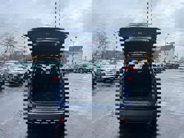 Used 2025 Nissan Rogue SL image 21