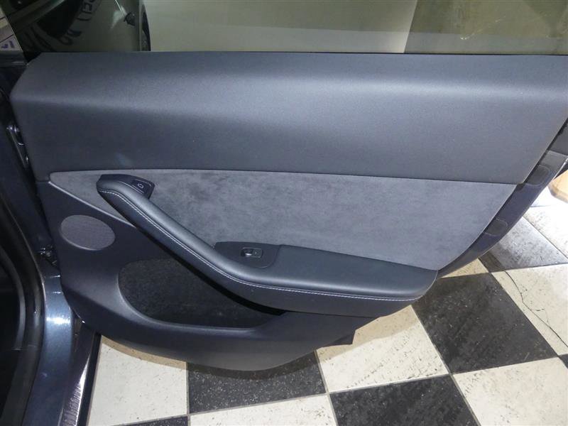 Used 2023 Tesla Model Y Long Range AWD/4WD image 25