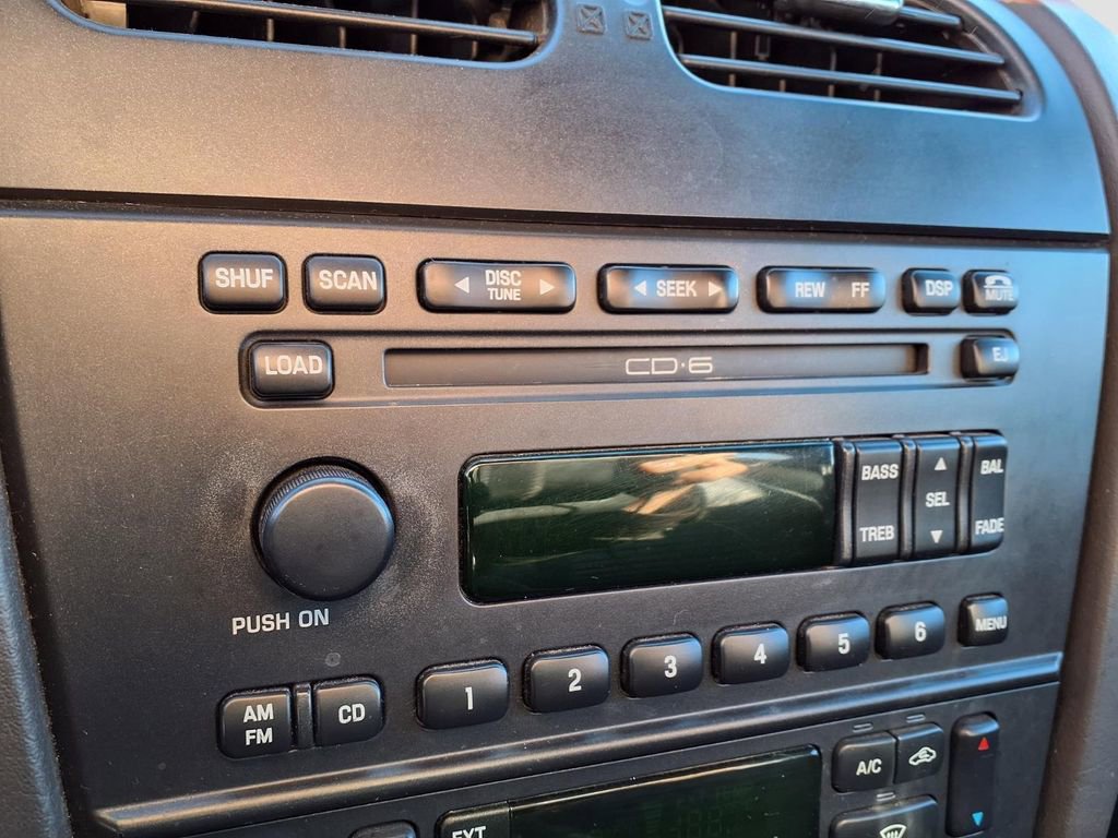 Used 2002 Ford Thunderbird image 22