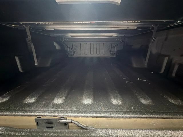Used 2020 Jeep Gladiator Mojave AWD/4WD image 13