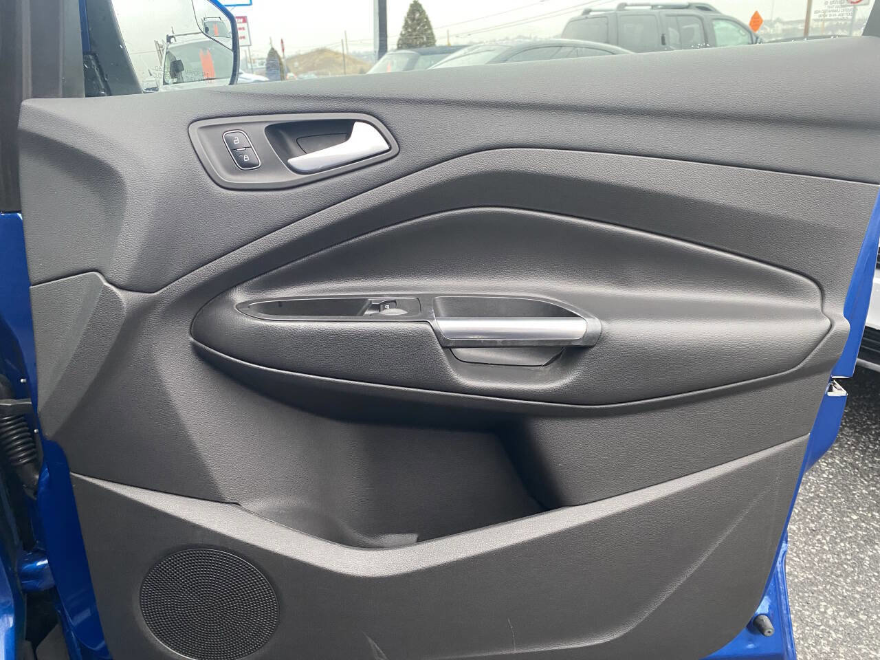 Used 2017 Ford Escape SE image 15