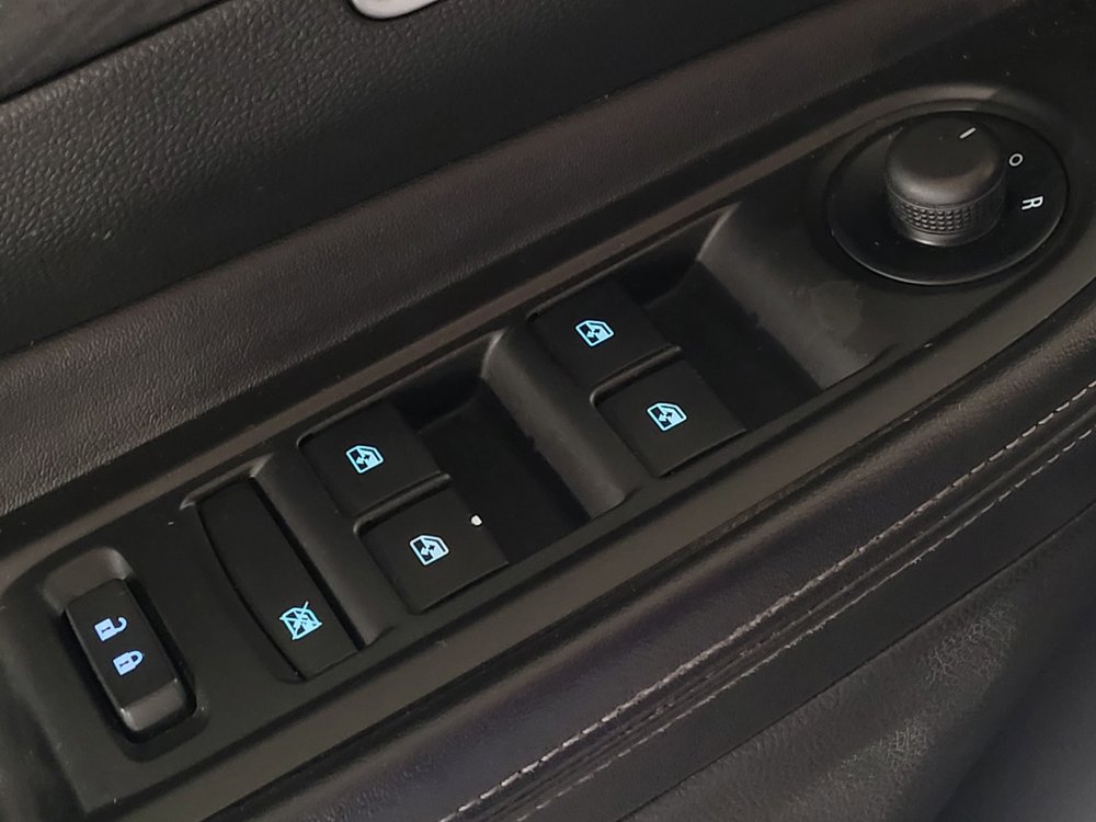 Used 2016 Buick Encore Convenience FWD image 27