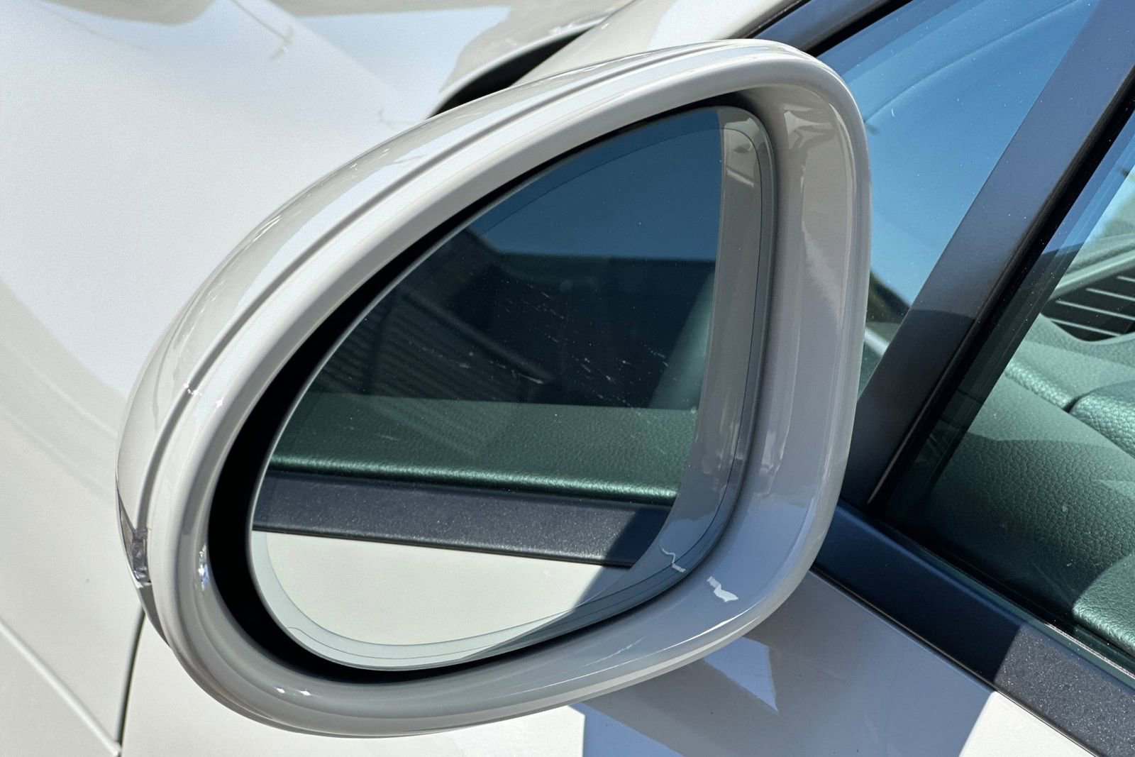 Used 2025 Porsche Macan image 39