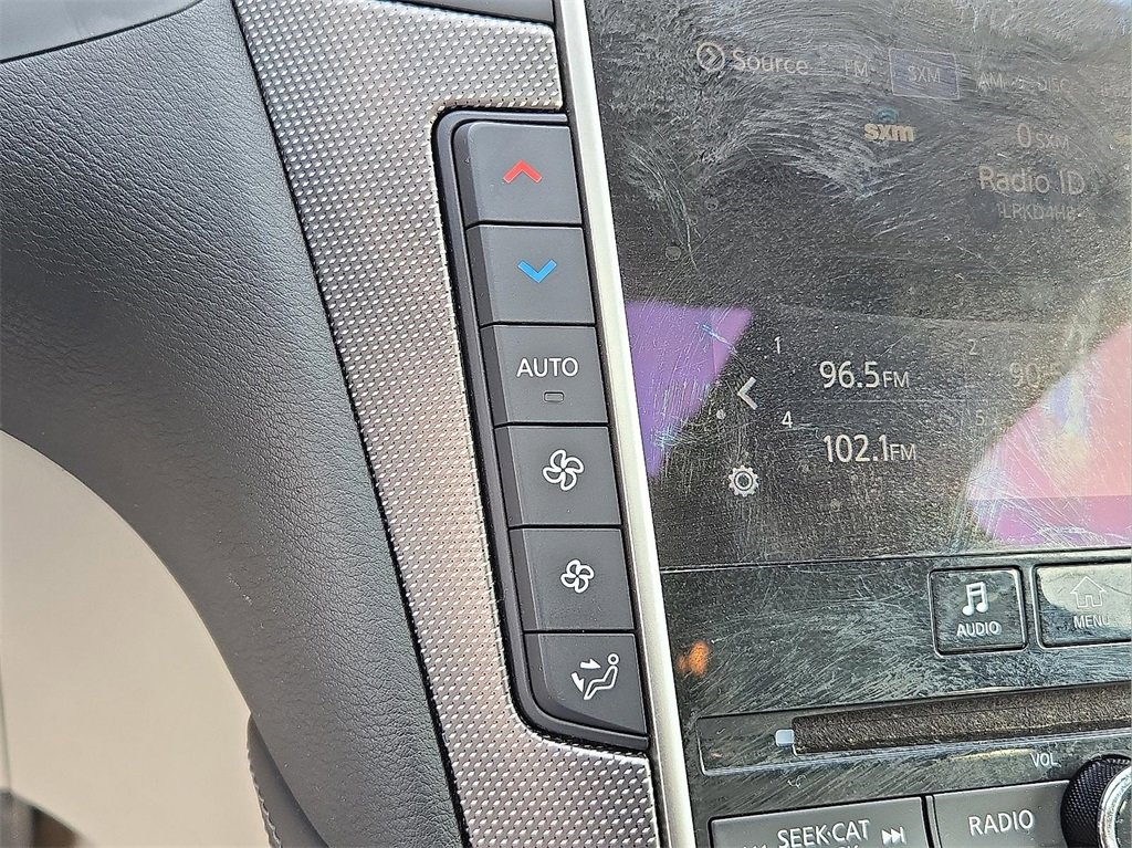 Used 2017 INFINITI Q50 3.0t Premium w/ Driver Assistance Package image 17