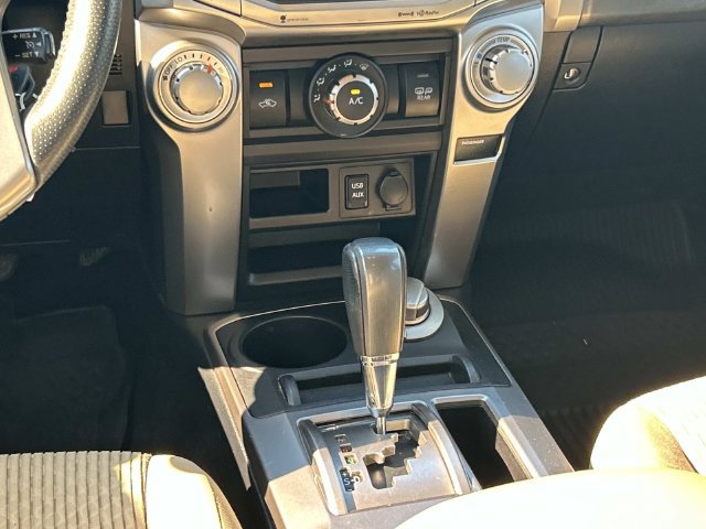 Used 2019 Toyota 4Runner SR5 AWD/4WD image 17