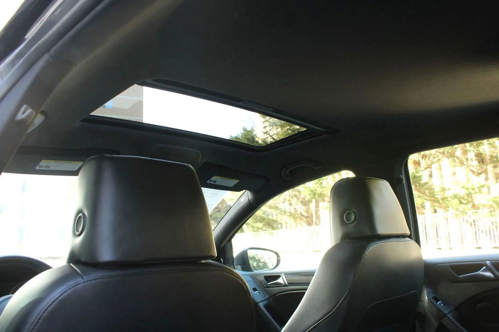 Used 2010 Volkswagen GTI 4-Door FWD image 20