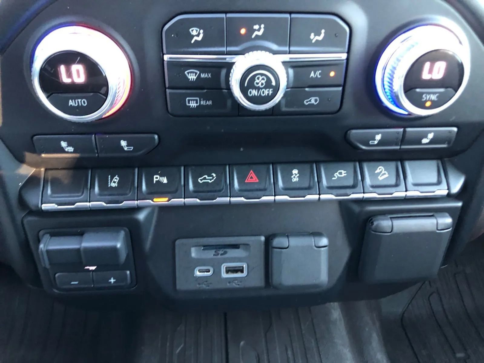 Used 2021 GMC Sierra 2500 SLT w/ Gooseneck/5TH Wheel Package AWD/4WD image 30