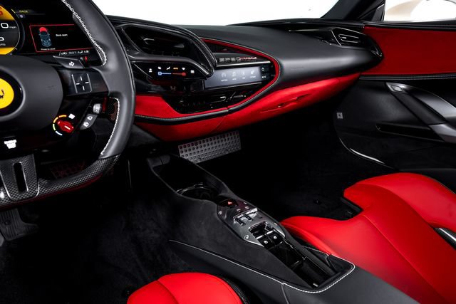 Used 2023 Ferrari SF90 Stradale AWD/4WD image 31