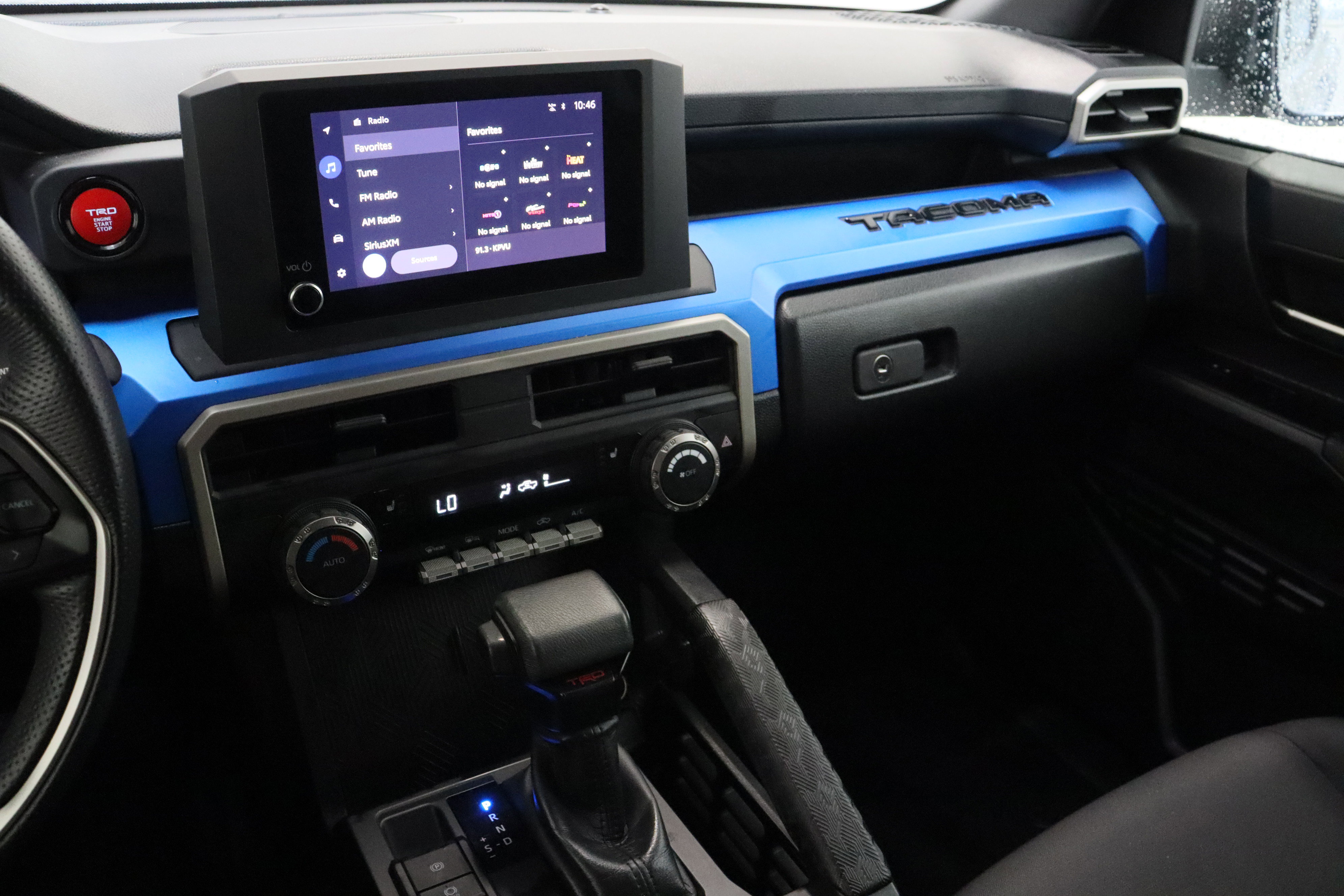 Certified 2025 Toyota Tacoma TRD Off-Road AWD/4WD image 15
