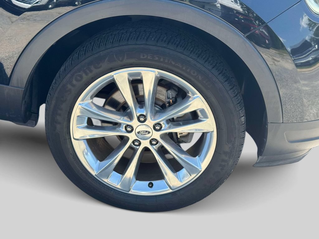 Used 2018 Ford Explorer XLT w/ Equipment Group 202A AWD/4WD image 7