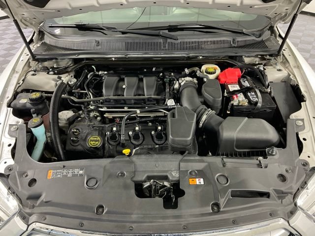 Used 2017 Ford Taurus Limited AWD/4WD image 36