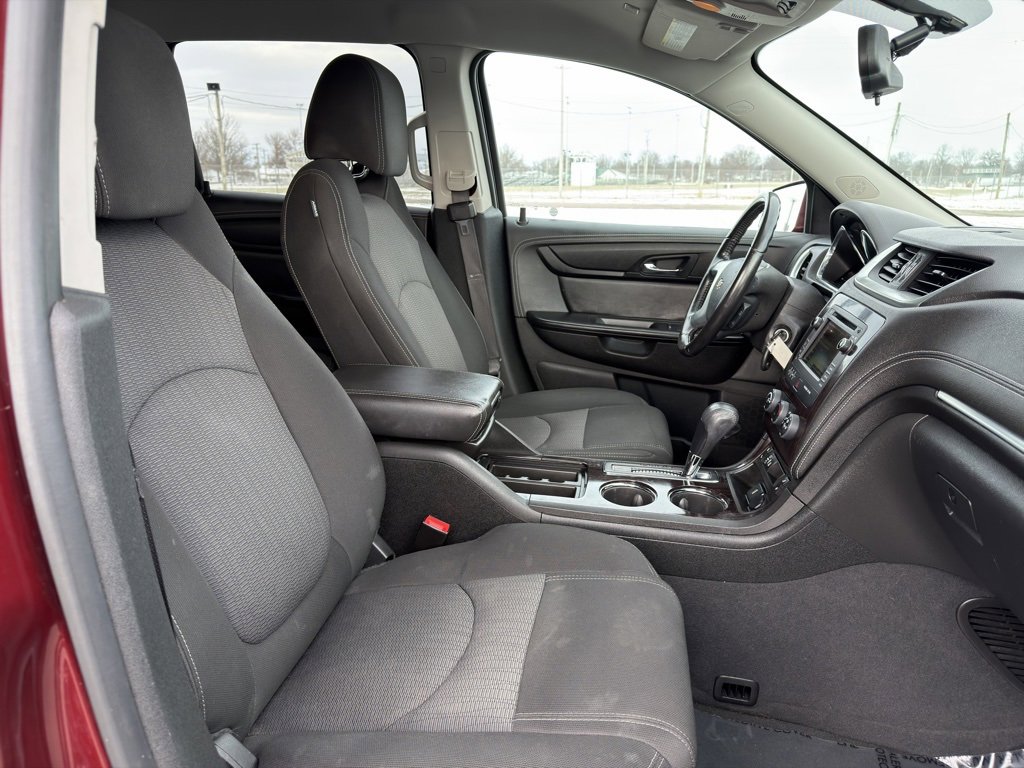 Used 2017 Chevrolet Traverse LT w/ Style and Technology Package image 43