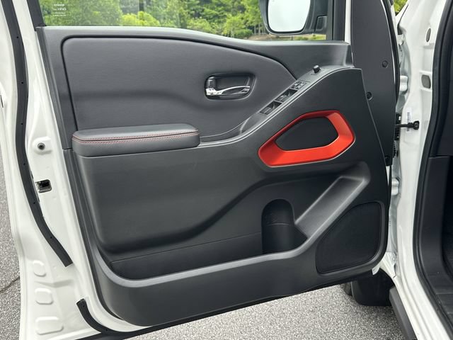 Certified 2025 Nissan Frontier PRO-4X AWD/4WD image 12