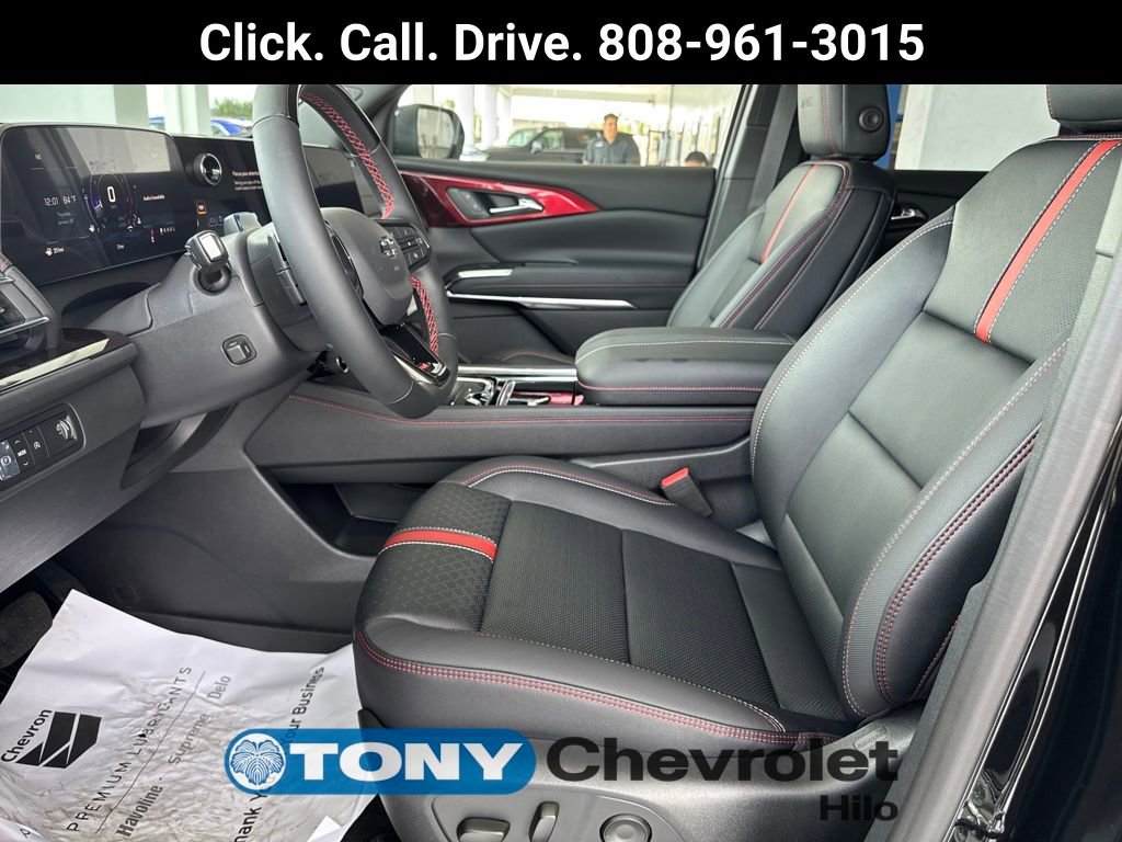 New 2026 Chevrolet Traverse RS w/ LPO, Floor Liner Package FWD image 9