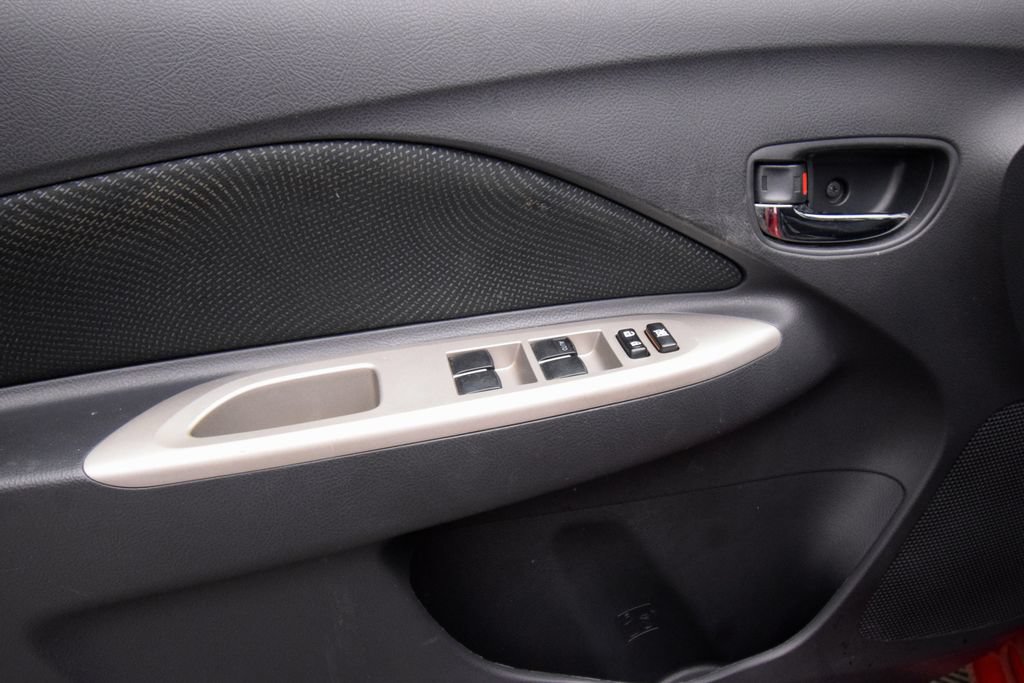 Used 2010 Toyota Yaris Sedan FWD image 20