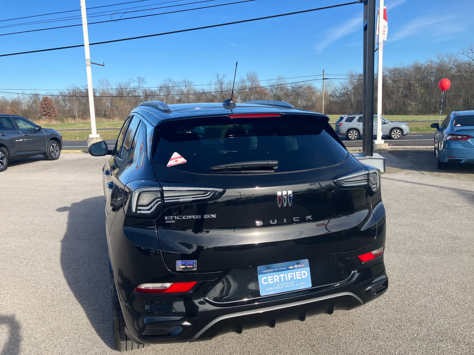 Certified 2025 Buick Encore GX Avenir image 6
