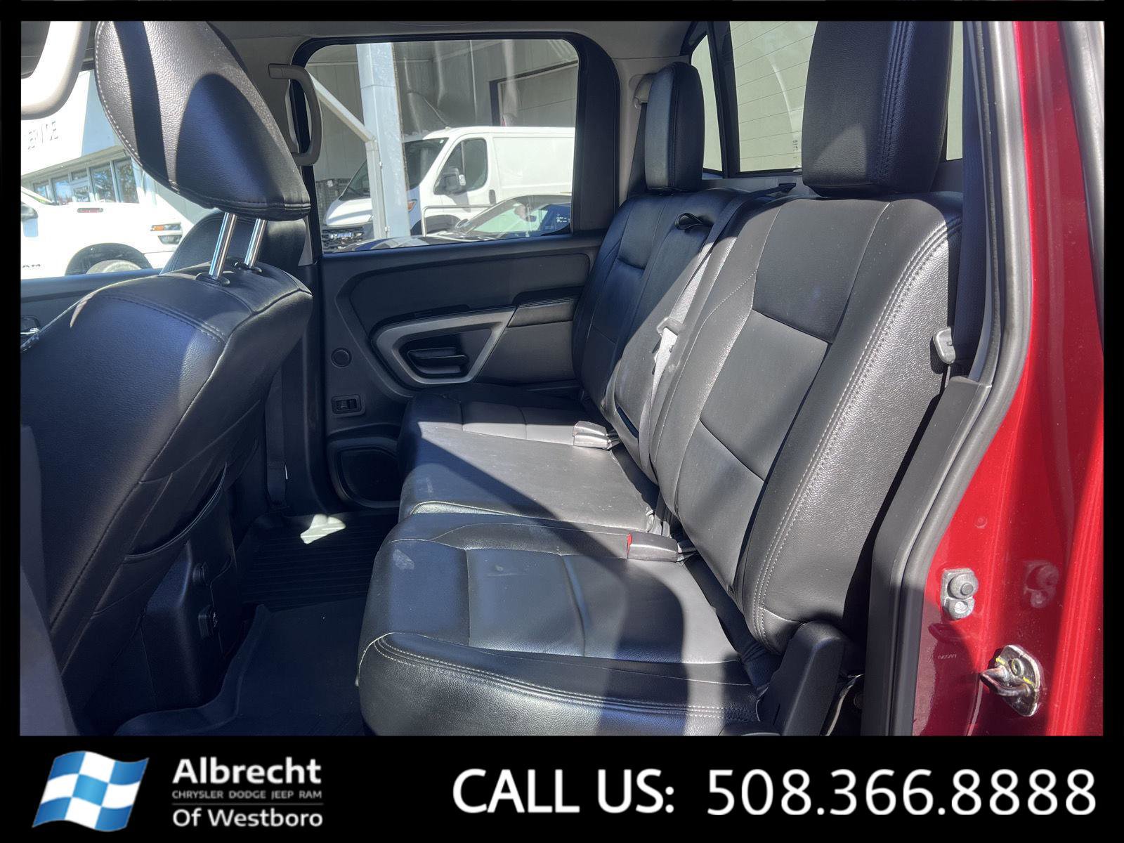 Used 2015 Nissan Titan SV w/ SV Value Truck Package image 13