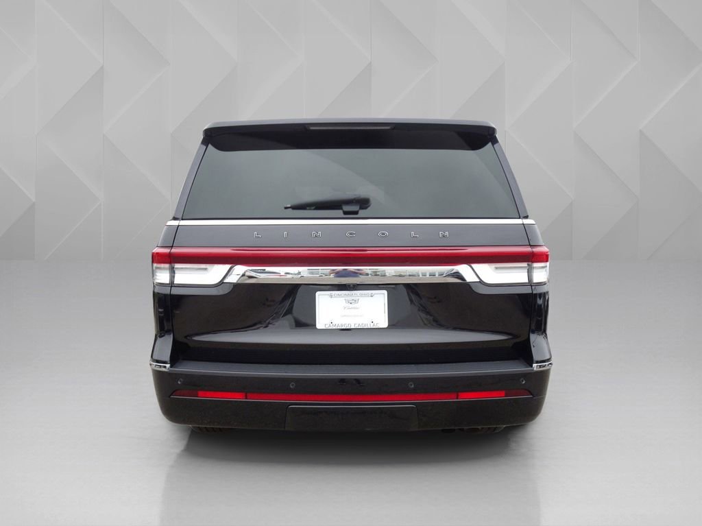 Used 2023 Lincoln Navigator L Black Label AWD/4WD image 4
