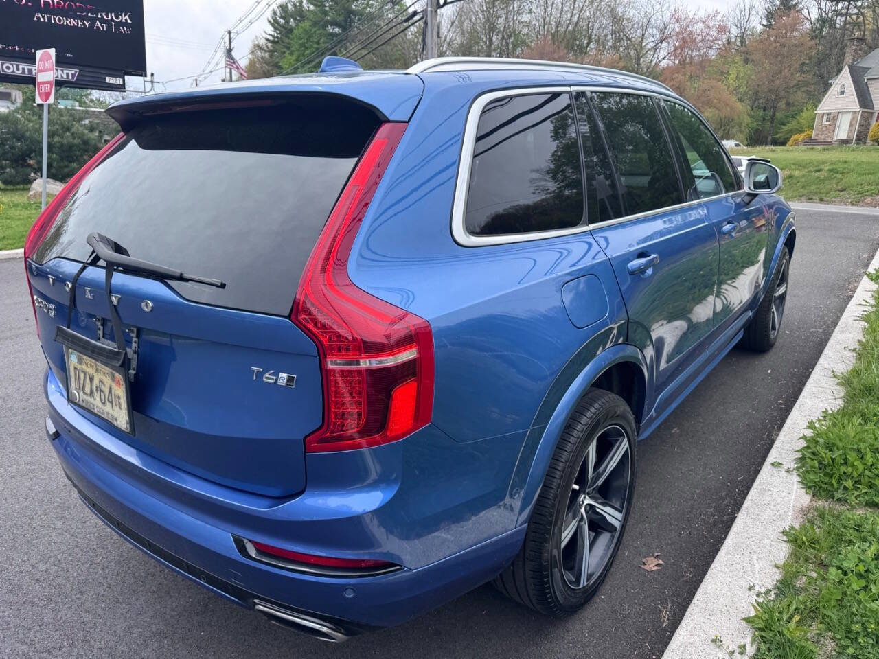Used 2016 Volvo XC90 T6 R-Design AWD/4WD image 4