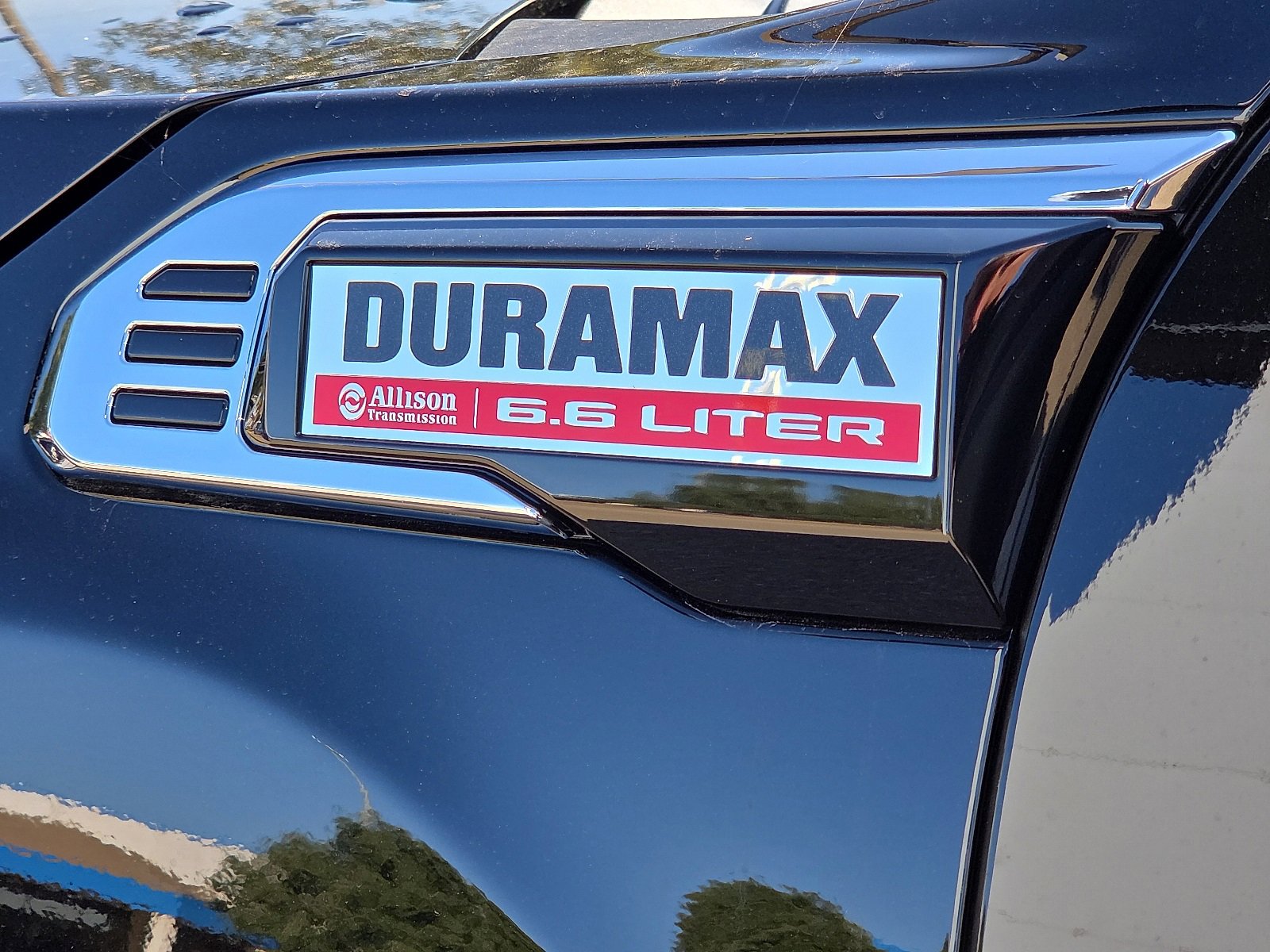 New 2026 GMC Sierra 2500 Denali w/ Denali Reserve Package image 8