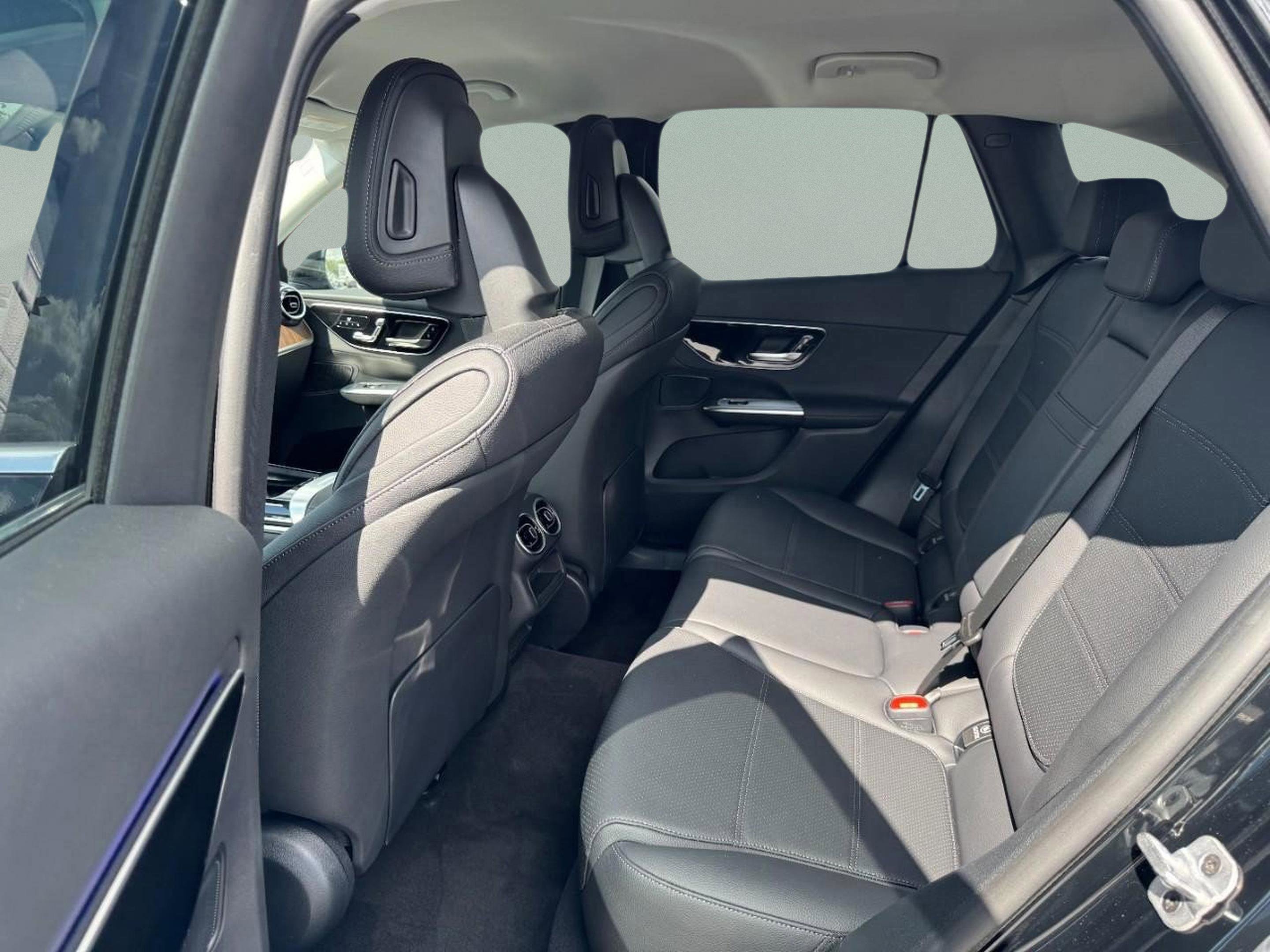 Certified 2025 Mercedes-Benz GLC 350e 4MATIC image 11