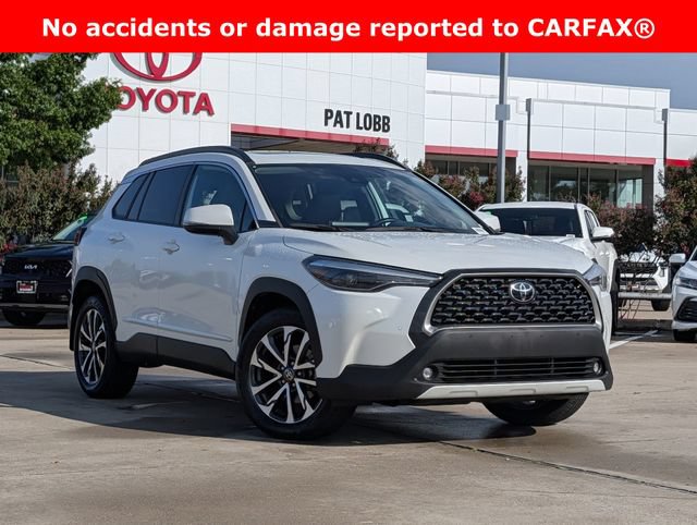 Certified 2022 Toyota Corolla Cross XLE w/ Convenience Package FWD image 2