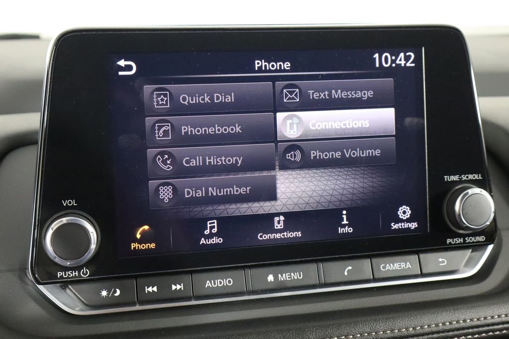 Used 2024 Nissan Rogue SV image 35