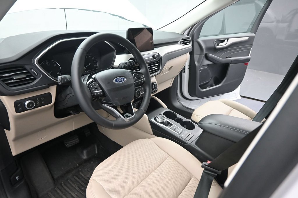 Used 2022 Ford Escape SEL FWD image 17