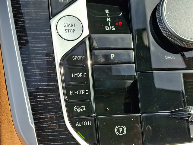 New 2026 BMW X5 xDrive50e image 19